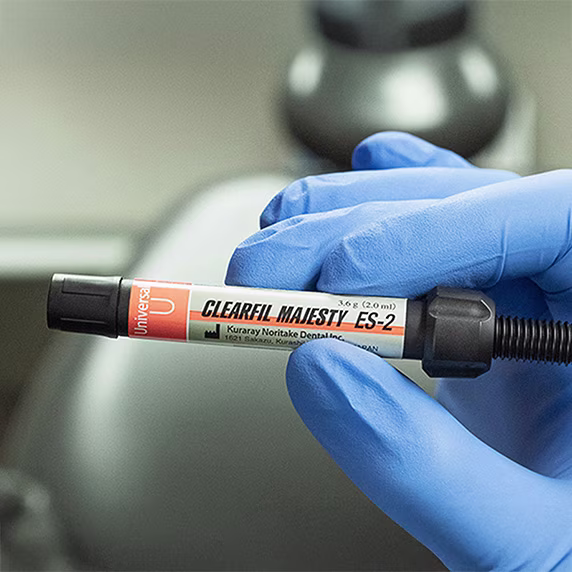 CLEARFIL MAJESTY™ ES-2 Universal