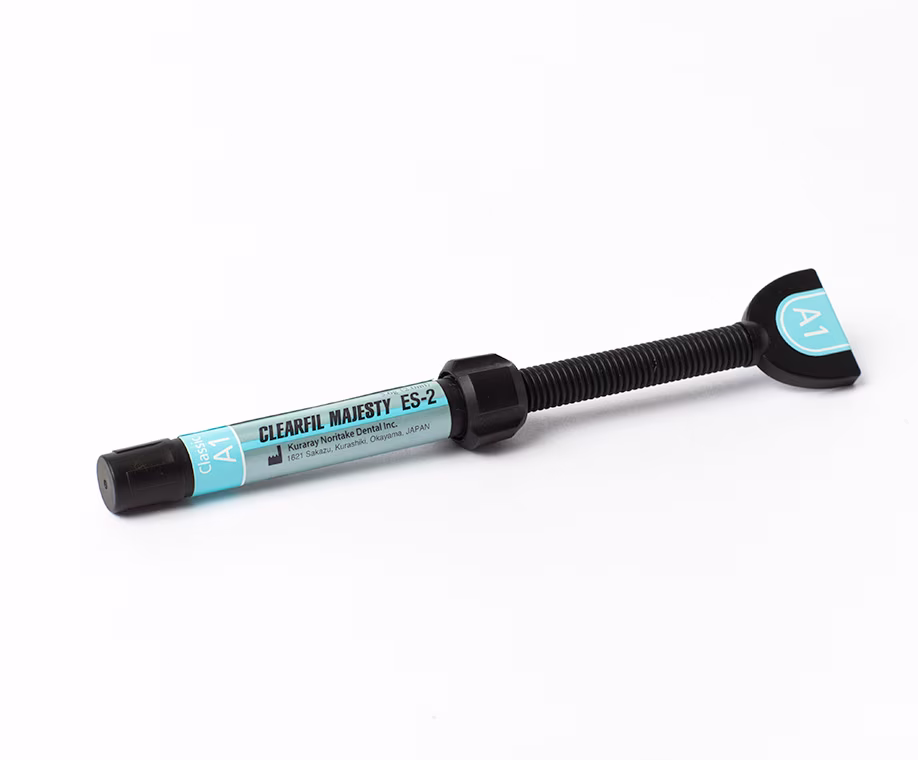 clearfil-majesty-es-2-classic-syringe-918x760